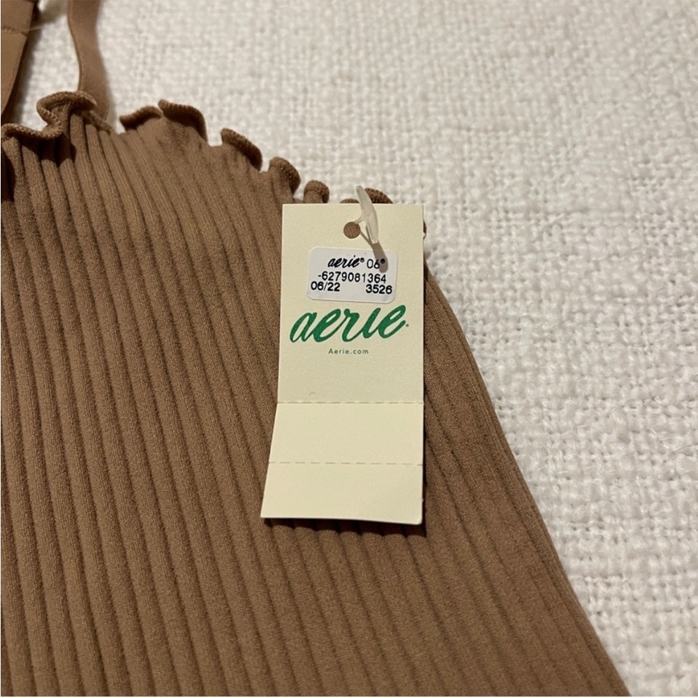 NWT Arie brown ribbed tank top lettuce edge casual top size small crop top - Picture 2 of 6